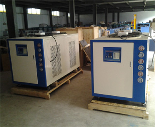 高盛冷水机生产的CDW-15HP冷水机